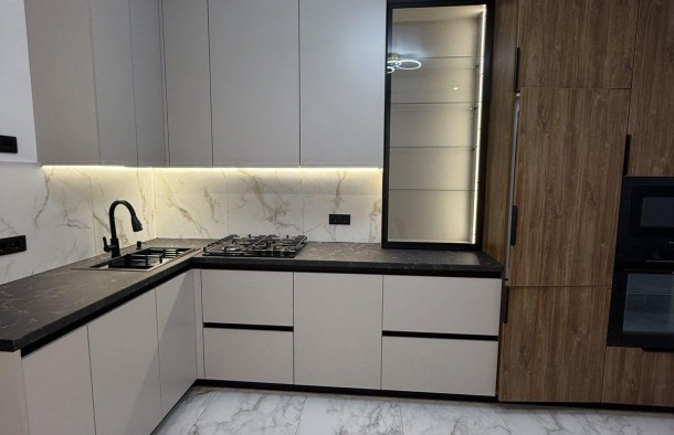 Продам 1 квартиру з ремонтом по вул Довженка у м.ІваноФранківськ, фото 1