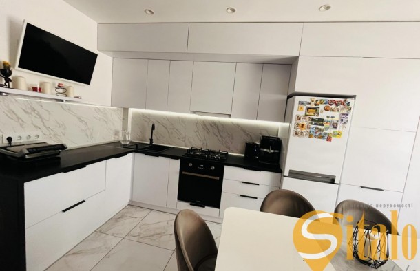 Продаж 2 кімнатна квартира вулиця Малоголосківська, ремонт, право власності, фото 3