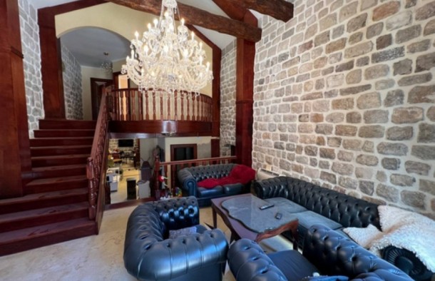 Продаж вілл і будинків в Чорногорії в Каменарі km01473.4bd_s8780, фото 11