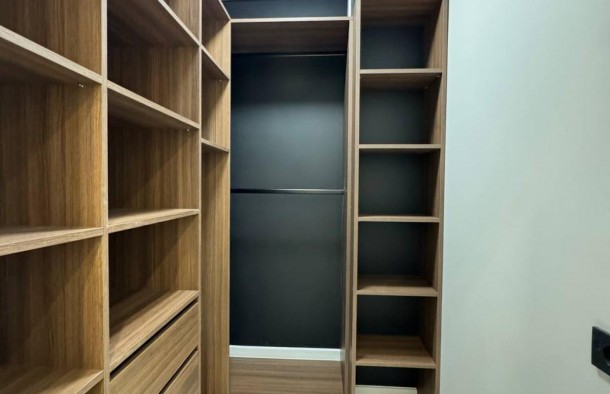 Продаж 2 кім квартири в центрі з ремонтом і меблями, фото 12