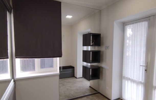 Капітальний маєток з гостьовим будинком та безпечним укриттям., фото 3