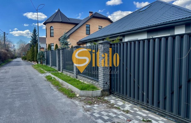 Ділянка біля метро Славутич з авторським ланшафтом, поруч річка Підбірна, Осокорки, фото 7