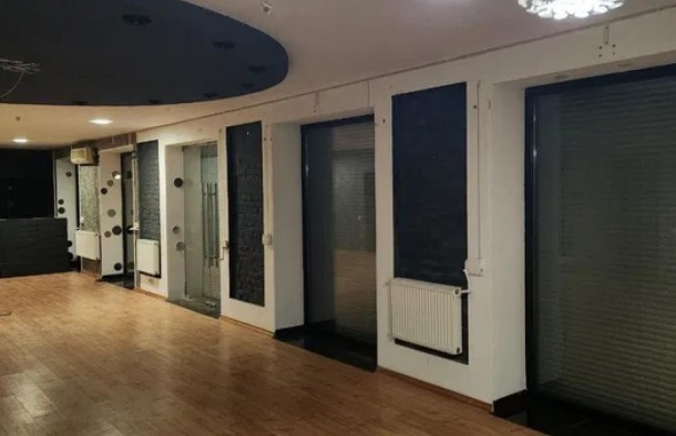 Продаж комерційного приміщення,магазин ,офіс у м.Львів вулиця Польова, фото 5