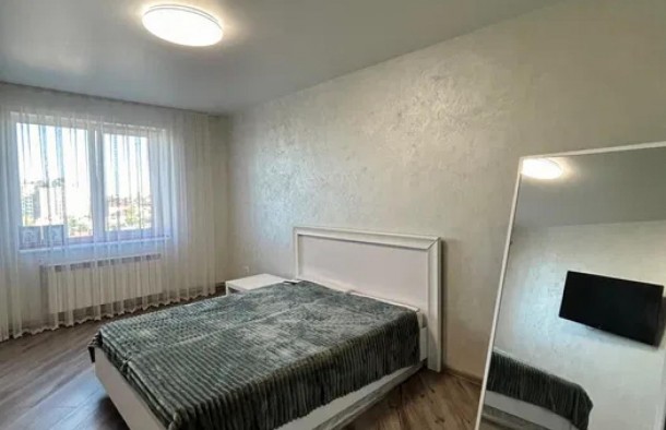 2 кім квартира у центрі Франківська, фото 1