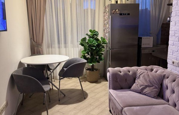 Продаж 2 кім квартири  кухня студіяПасічна, фото 1