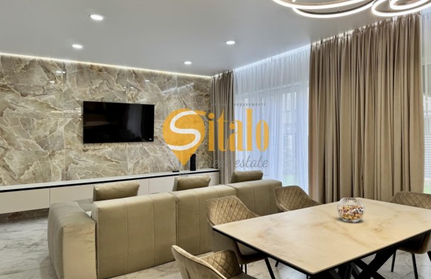 Невеликий будинок в котеджному містечку, фото 5