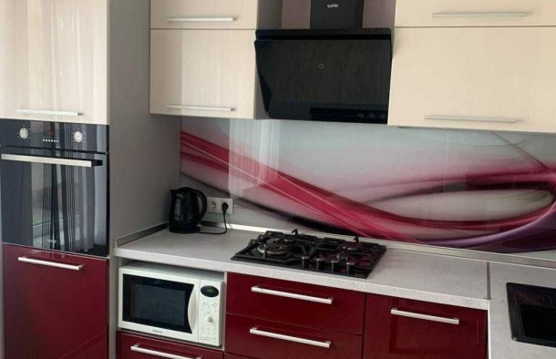 Трикімнатна з гарним ремонтом , меблями та технікою., фото 18