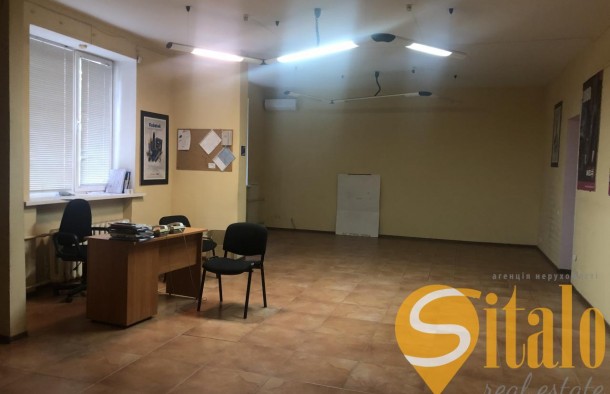 Приміщення в центрі міста по вул. Незалежної України, фото 1