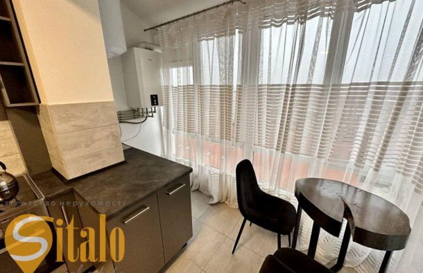 Продаєтьсь квартира Мельника 10, фото 2