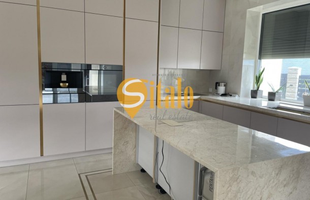 Сучасний будинок з ремонтом та басейном серед мальовничих пагорбів Лісників, Новообухівський напрямок, 2 поверхи, 4 кімнати., фото 13