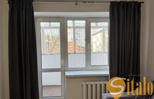 Продаж 1 кімнатна квартира вулиця Виговського, цегла, фото 3