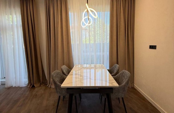 Продаж готового котеджу з дизайнерським ремонтом та меблями в Брюховичах, фото 9