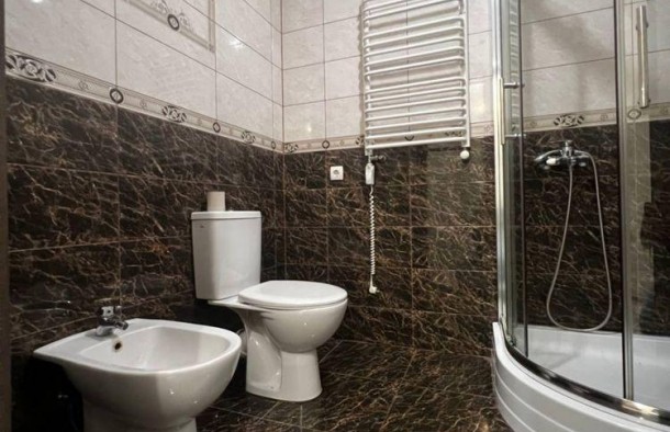 Продається 2 кімнатна з ремонтом та меблями в самому Центрі, фото 18