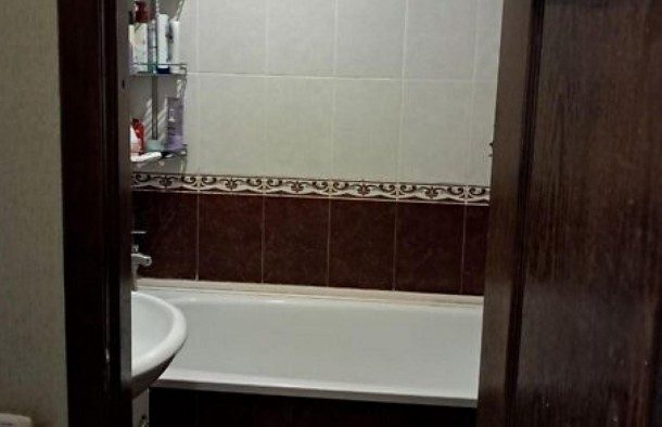 Двокімнатна у центрі Космоса з ремонтом., фото 4