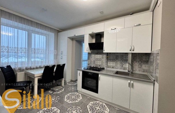 Продаж 3 кім. квартири  з ремонтом, фото 2