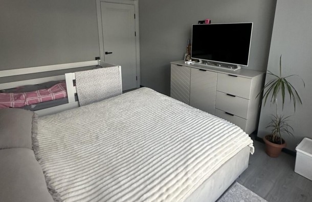 Продаж 1 кім квартири  з ремонтом в зданій новобудові, фото 6