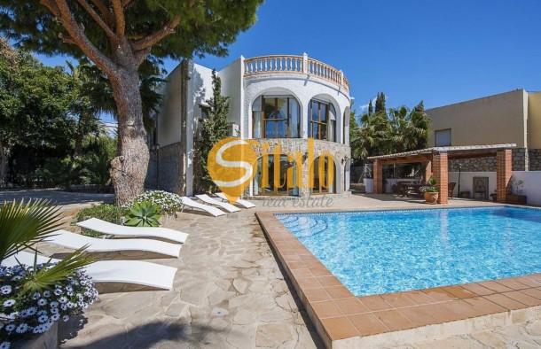 Будинок із панорамним видом на гори, Кальпе., фото 3