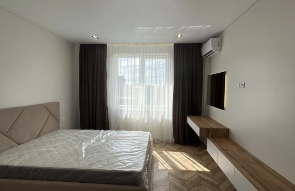 Продаю 2 кімнатну з ремонтом та меблями в центрі Довга, фото 12