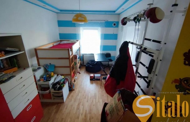 Продаж 2 кімнатної квартири з євроремонтом та меблями, місто Винники, фото 4