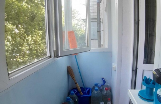 Продаж 2х кімнатної квартири по вул. Комарова, фото 4