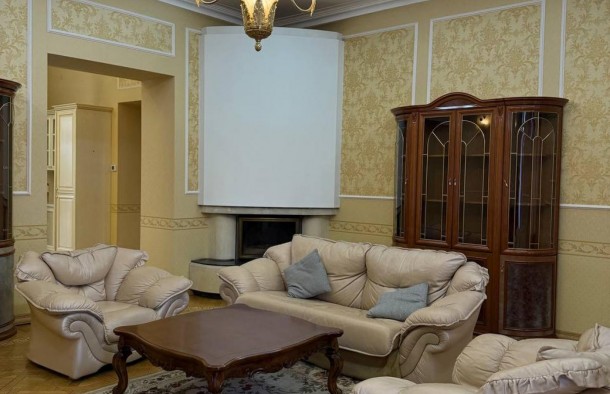 Оренда елітної квартири у центральній частині Львова на вул.С.Крушельницької, фото 1