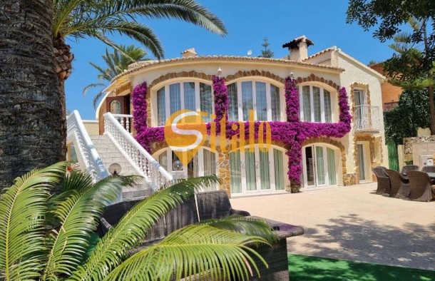 Будинок з панорамним видом на долину та гори, Кальпе., фото 17