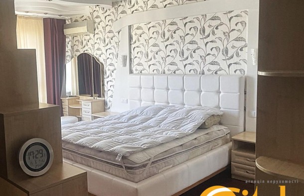 Оренда 4кімнатної квартири 150 м²  вул. Мишуги, 2  Позняки  Паркінг, фото 8