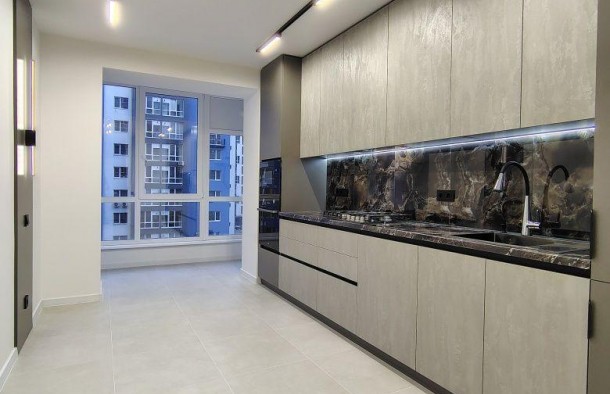 2 кім квартира з ремонтом в центрі, фото 8