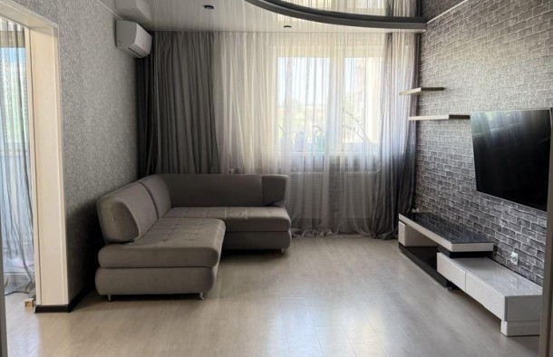 Продаж 3х кімн. квартири з евроремонтом вул. 12 го Квітня., фото 1