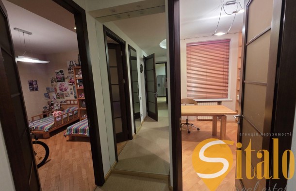 Продаж 4х кімн. повнометражної квартири вул. Миру., фото 7