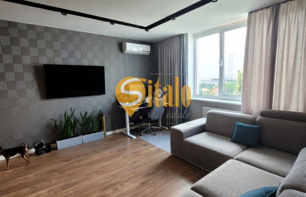 Видова 3 кімнатна квартира метро Славутич, фото 3