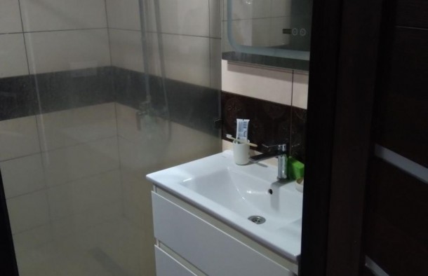 Трикімнатна з ремонтом у центрі Південного мкрн., фото 9