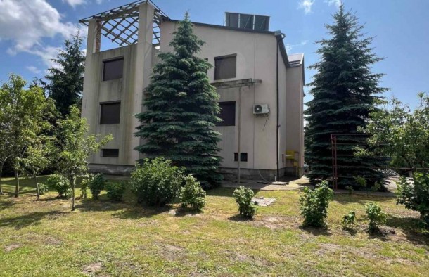 Продаж будинку біля Львова з ремонтом у с.Вислобоках, фото 2
