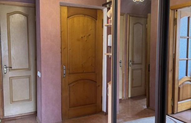 Дуже цікава пропозиція.3х кімнатна квартира вул. Військбуд, фото 1