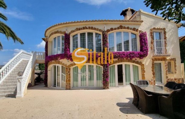 Будинок з панорамним видом на долину та гори, Кальпе., фото 14