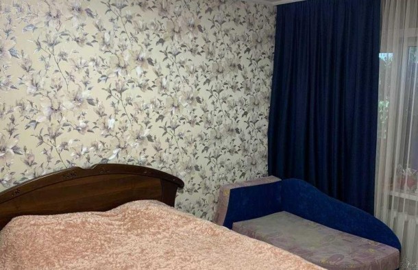 Трикімнатна з гарним ремонтом , меблями та технікою., фото 6