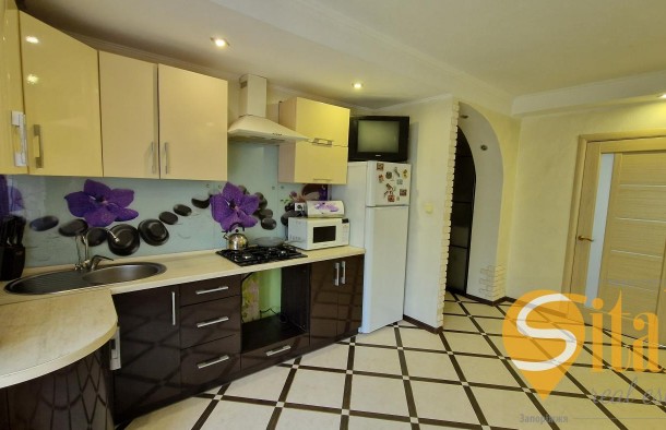 Продаж 3к.кв. по вул.Чарівна, фото 4