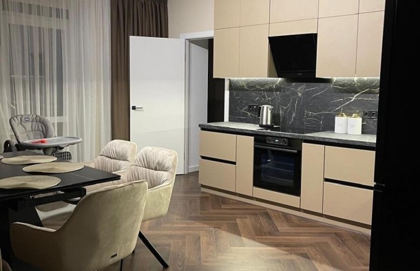 Продажа 2к квартиры 78 кв. м  на ул. Александровская  ID 34109725, фото 1