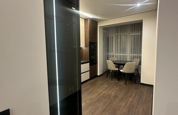 1 кім квартира з ремонтом в центрівул. Височана, фото 3