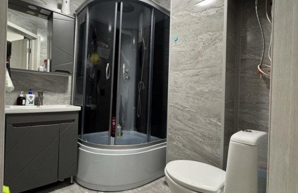 Двокімнатна квартира  студія з сучасним ремонтом., фото 9