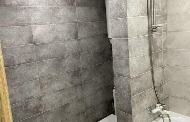 Трикімнатна з  ремонтом та меблями., фото 4