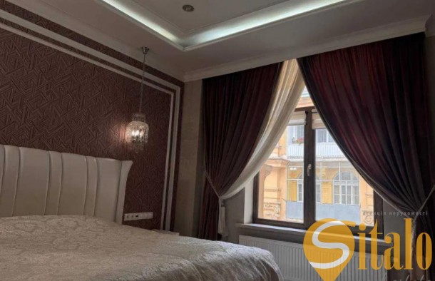 Продається простора дизайнерська квартира 116,9 м² у самому центрі Львова на вул. Івана Франка., фото 2