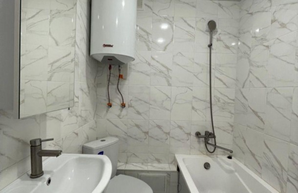 Продаж 2х кімн. квартири  студії бульвар Центральний., фото 6