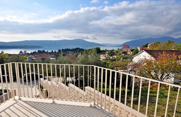 Продаж будинку в Чорногорії в Тіваті tv39.v3bd_s626, фото 17