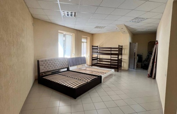 Комерційне приміщення , торгівельна площа, нежитлове на вул.Героїв УПА м.Львів, фото 2