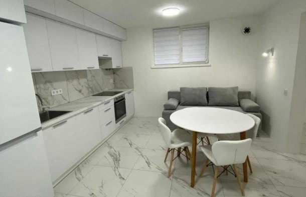 Оренда  Квартира  вул. Космічна, Шевченківський район, Львів, фото 1