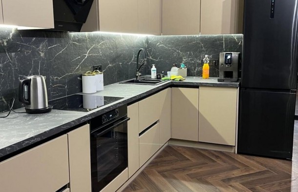 Продажа 2к квартиры 78 кв. м  на ул. Александровская  ID 34109725, фото 6