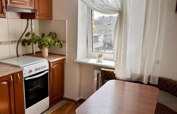 Оренда 1кімнатної квартири з гардеробною та балконом  вул. Широка Низинна, Львів, фото 2