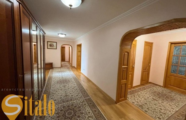 Продаж 4х.кімнатної квартири Ремонт Меблі Локація, фото 2