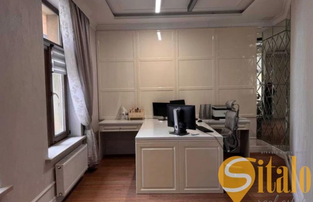 Продається простора дизайнерська квартира 116,9 м² у самому центрі Львова на вул. Івана Франка., фото 5